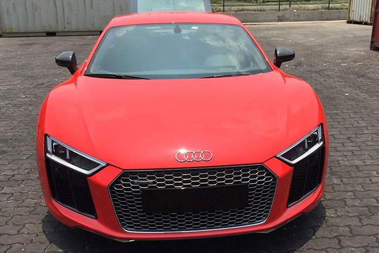 Chi tiet sieu xe Audi R8 V10 Plus 2016 dau tien tai VN